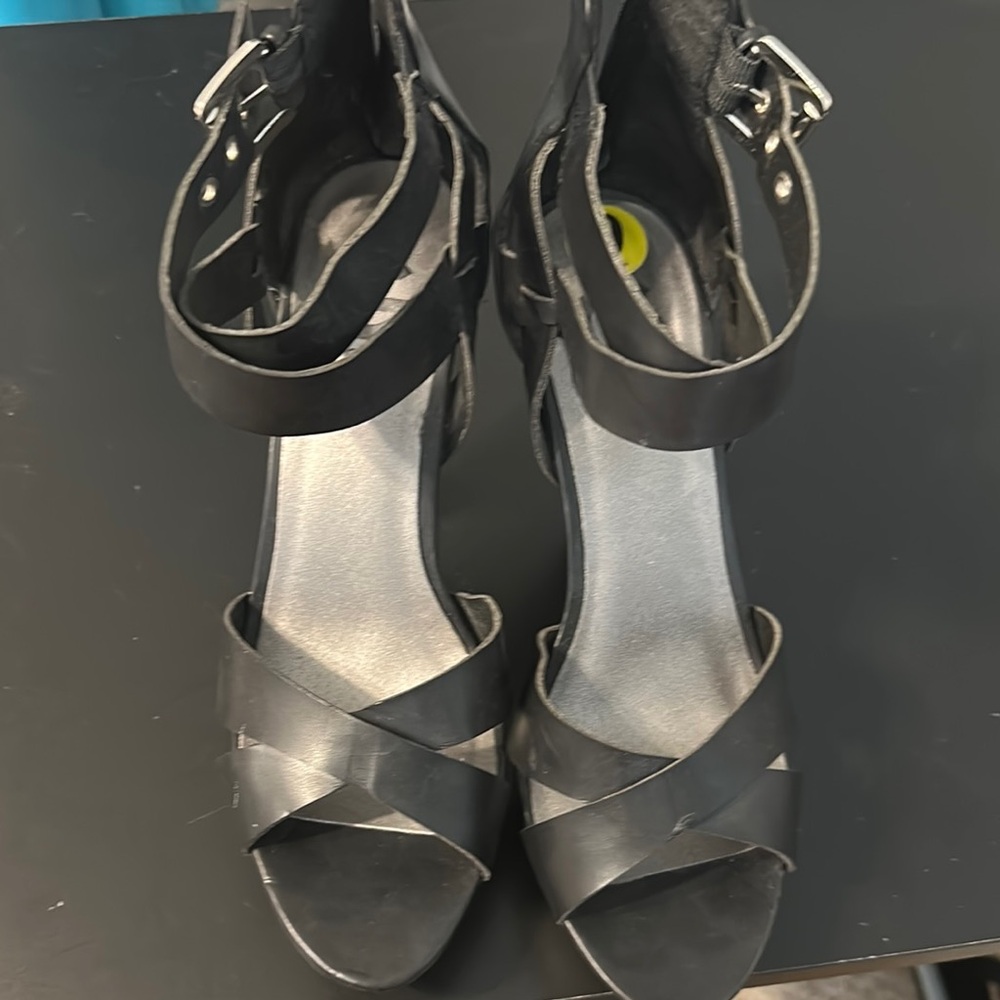Elegant Black Strappy Women's Sandals
